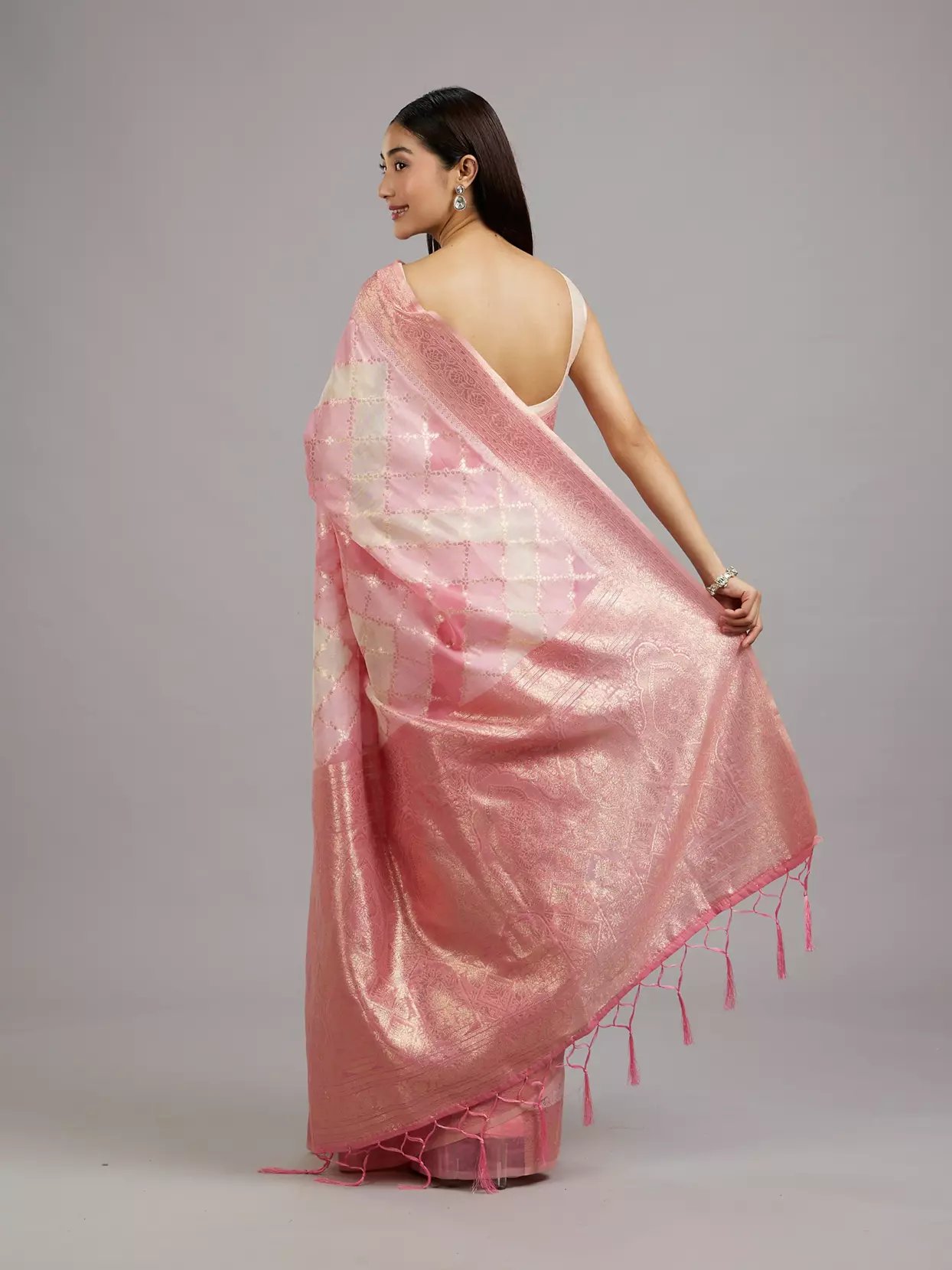 Vibrant Pink Elegance Saree